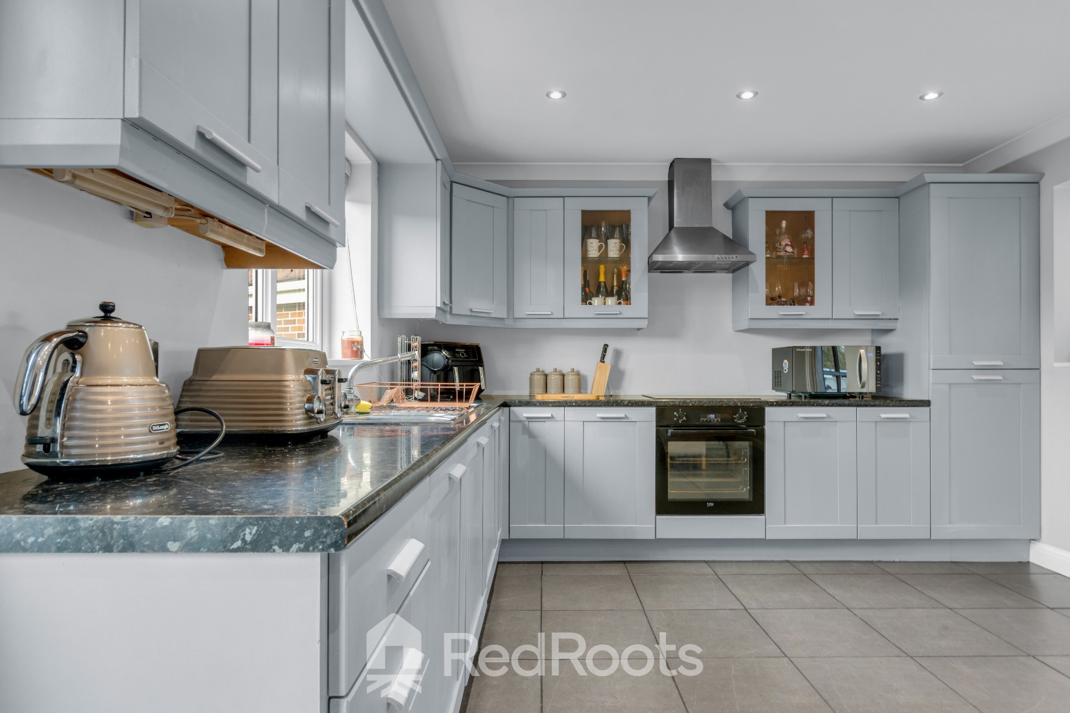 3 bed semi-detached house for sale in Kingsley Avenue, Doncaster, South Yorkshire, DN5  - Property Image 11