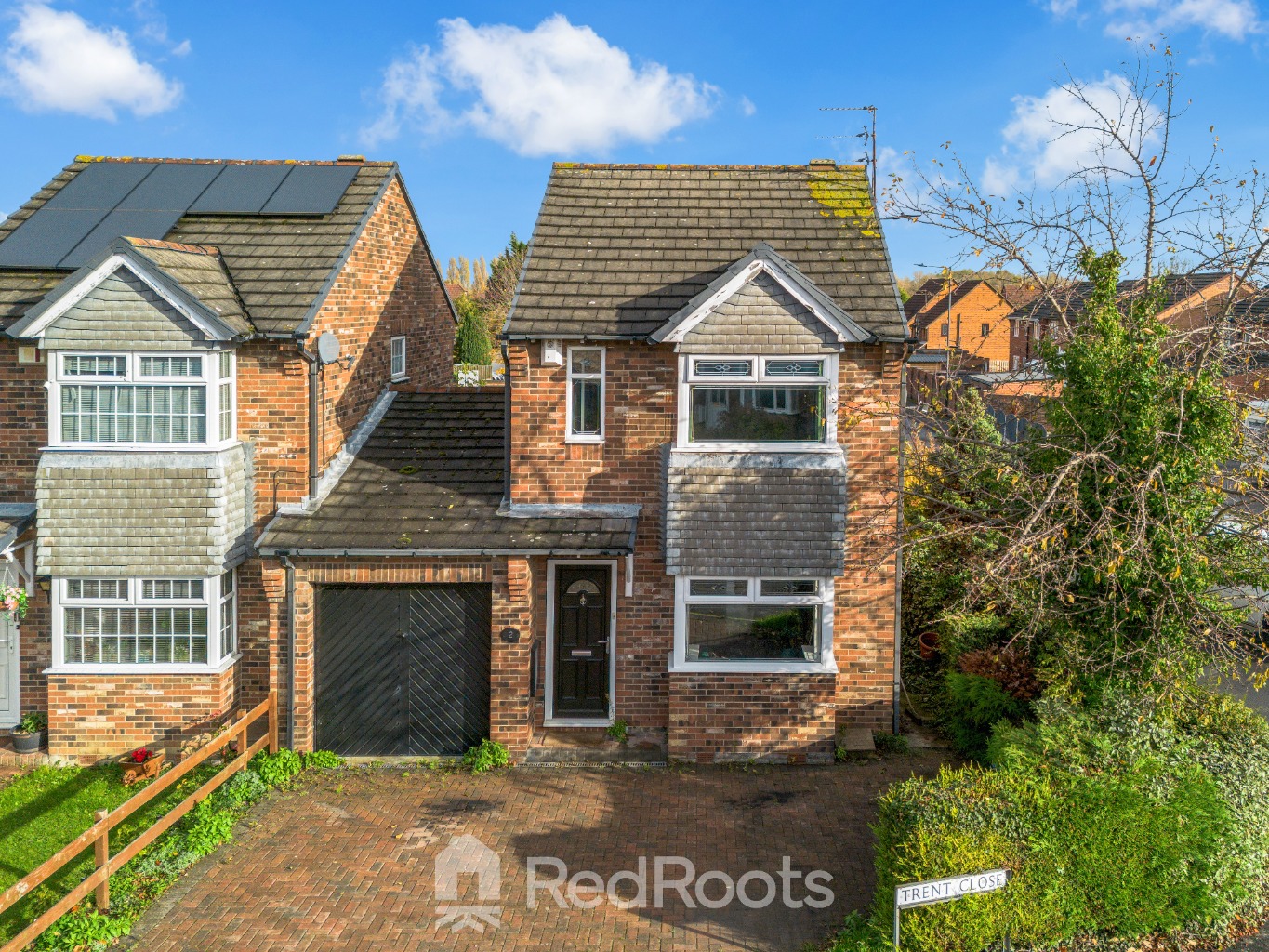 3 bed link detached house for sale in 2 Trent Close, Edlington, Doncaster, DN12 - Property Image 6