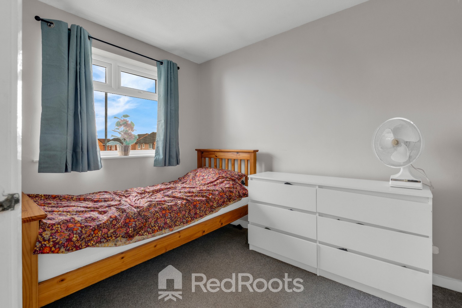 3 bed link detached house for sale in 2 Trent Close, Edlington, Doncaster, DN12 - Property Image 20