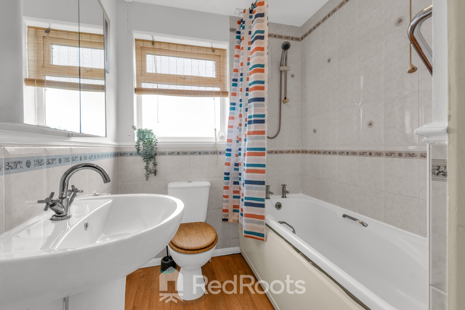 3 bed link detached house for sale in 2 Trent Close, Edlington, Doncaster, DN12 - Property Image 22