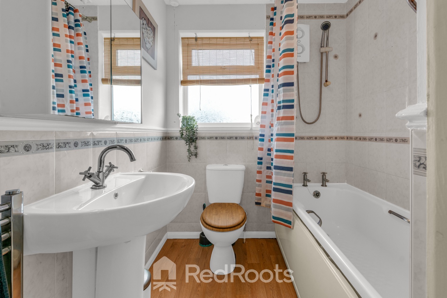 3 bed link detached house for sale in 2 Trent Close, Edlington, Doncaster, DN12 - Property Image 23