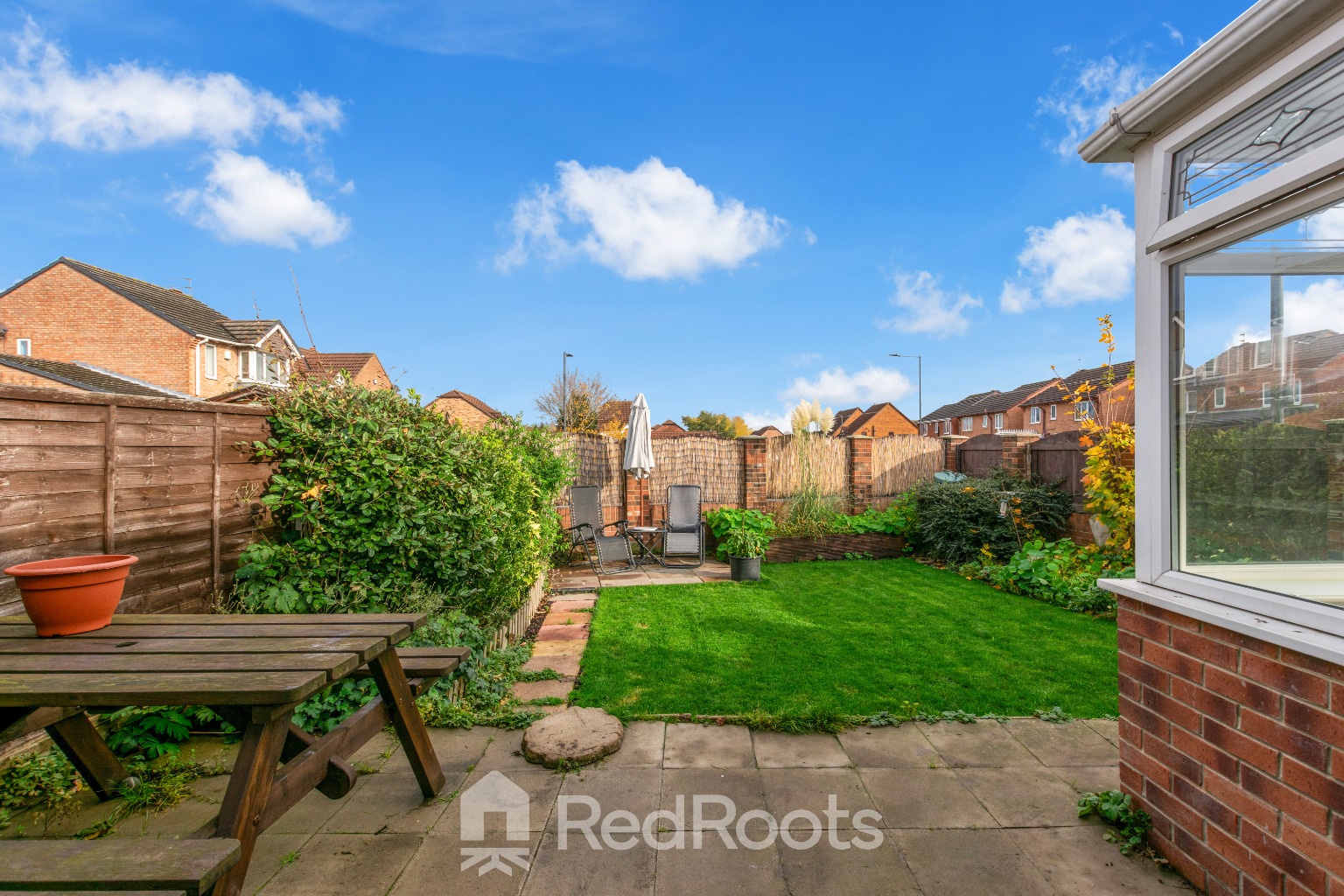 3 bed link detached house for sale in 2 Trent Close, Edlington, Doncaster, DN12 - Property Image 28