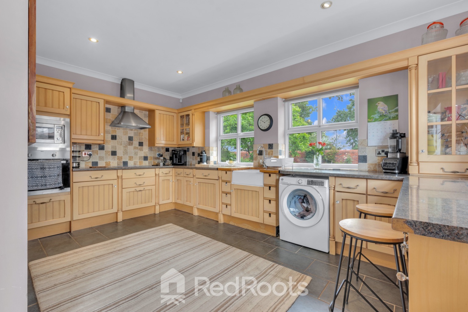 4 bed commercial property for sale in South Elmsall, Pontefract, West Yorkshire, WF9  - Property Image 4