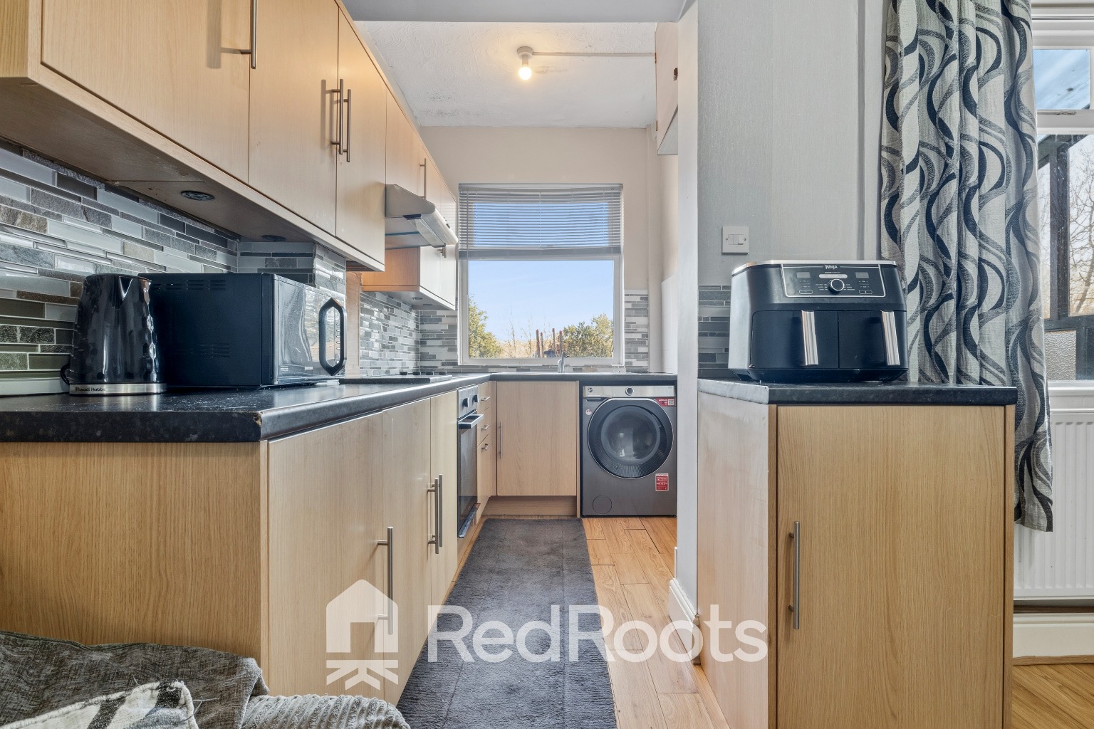 3 bed terraced house for sale in Mortomley Lane, High Green, S35 3HS - Property Image 4