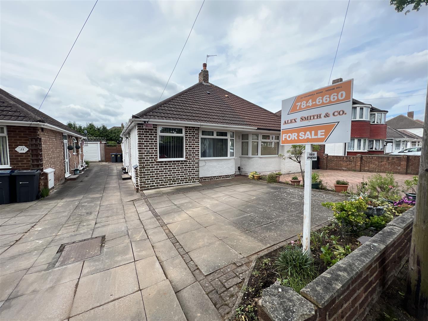 2 bed bungalow for sale in Chorley Avenue, Birmingham - Property Image 1