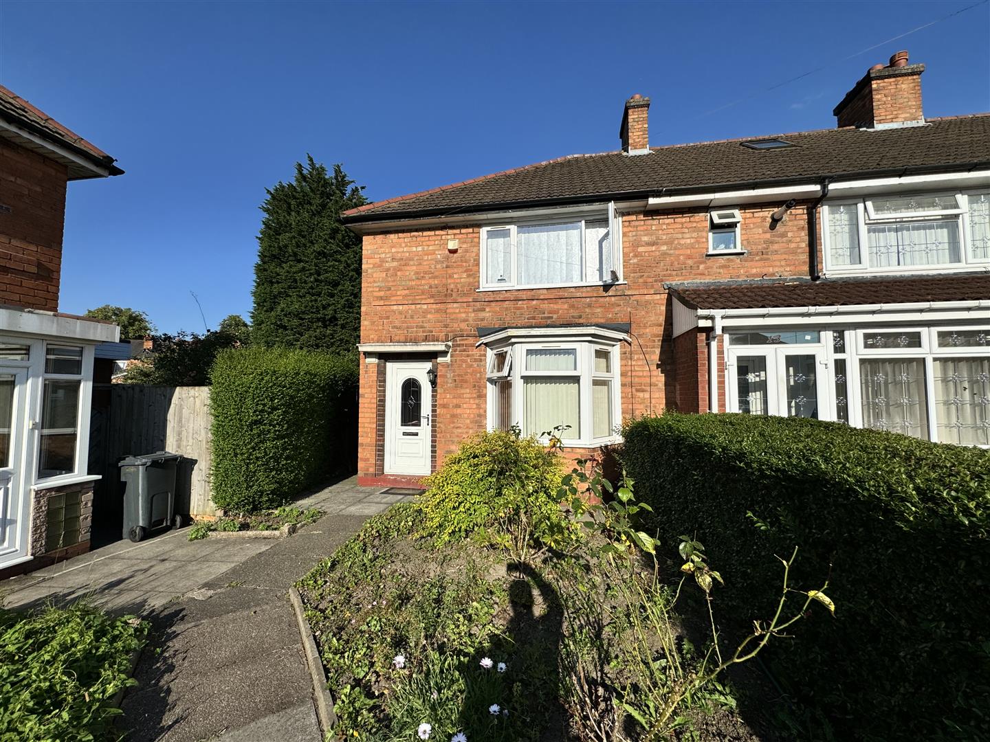 3 bed town house for sale in Alumhurst Avenue, Birmingham  - Property Image 1