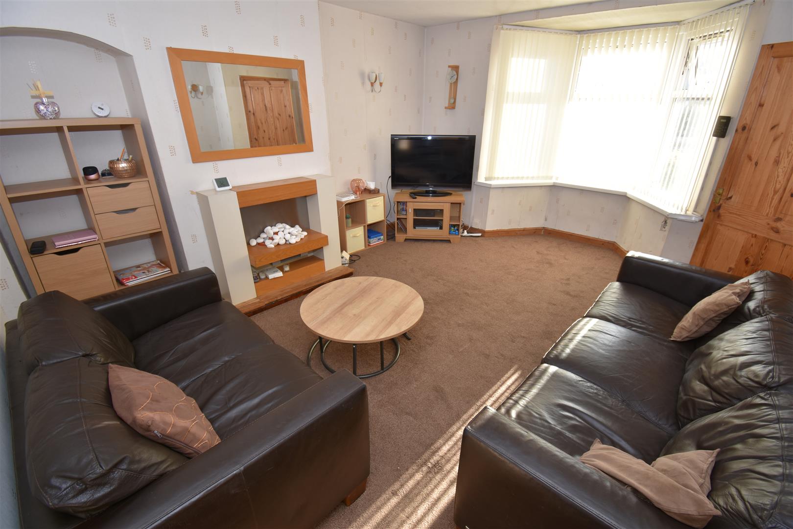 3 bed town house for sale in Alumhurst Avenue, Birmingham  - Property Image 2