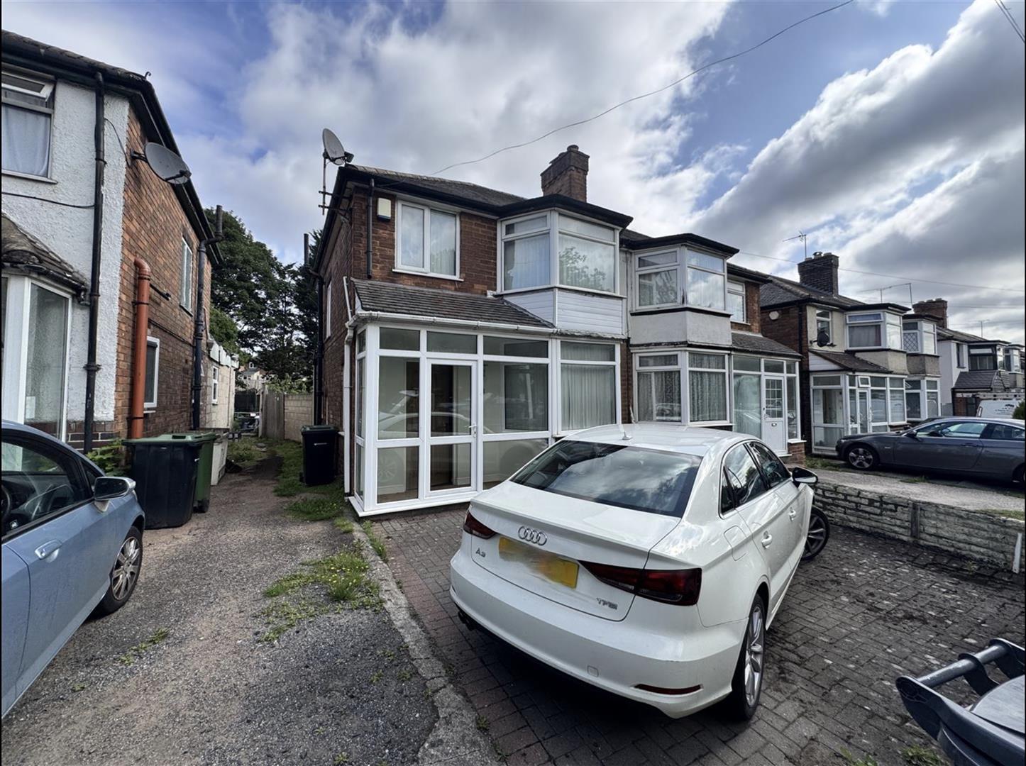 3 bed semi-detached house for sale in Bromford Road, Birmingham - Property Image 1