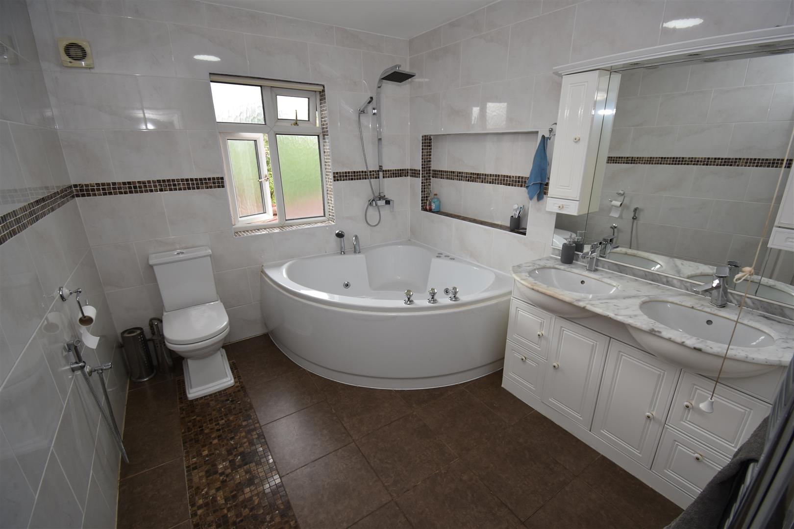 6 bed semi-detached house for sale in Coleshill Road, Birmingham  - Property Image 16