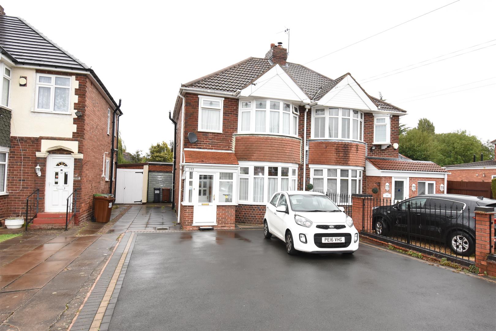 3 bed semi-detached house for sale in Chester Road, Birmingham - Property Image 1