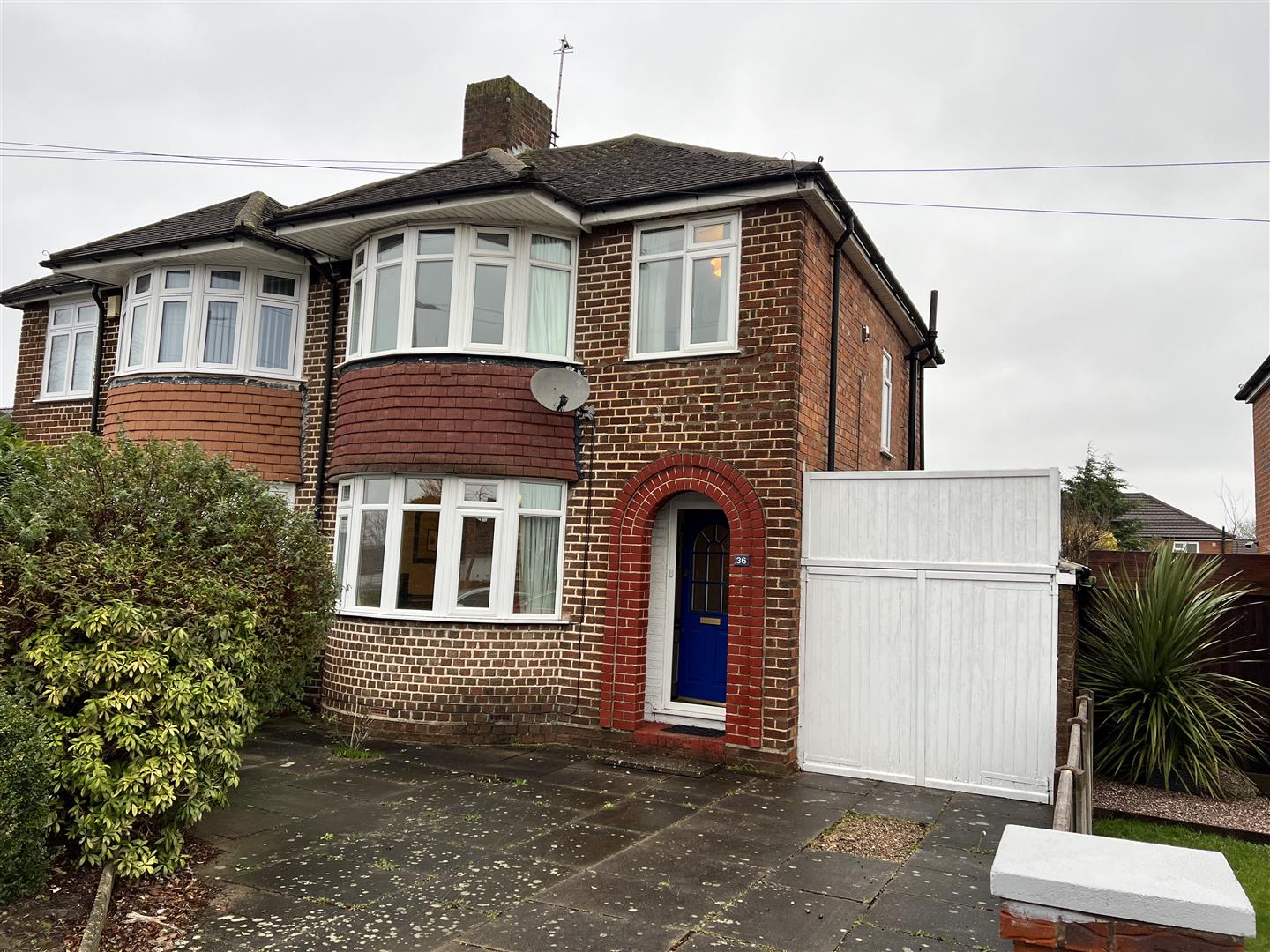 3 bed semi-detached house for sale in Galloway Avenue, Birmingham  - Property Image 1