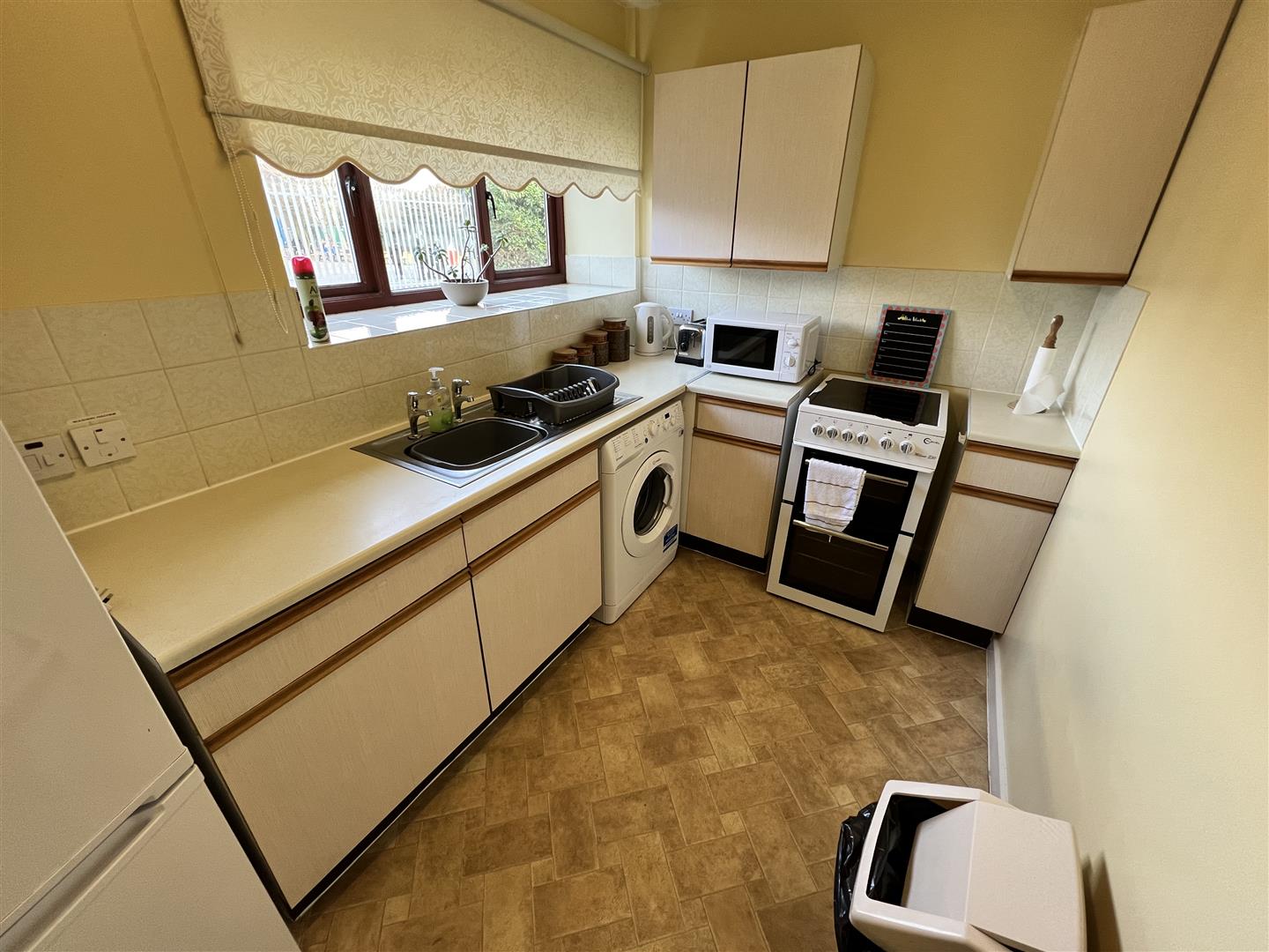 3 bed flat for sale in Crofton Gardens, Birmingham  - Property Image 4