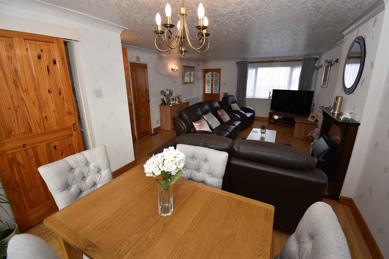 4 bed semi-detached house for sale in Brook Meadow Road, Birmingham  - Property Image 4
