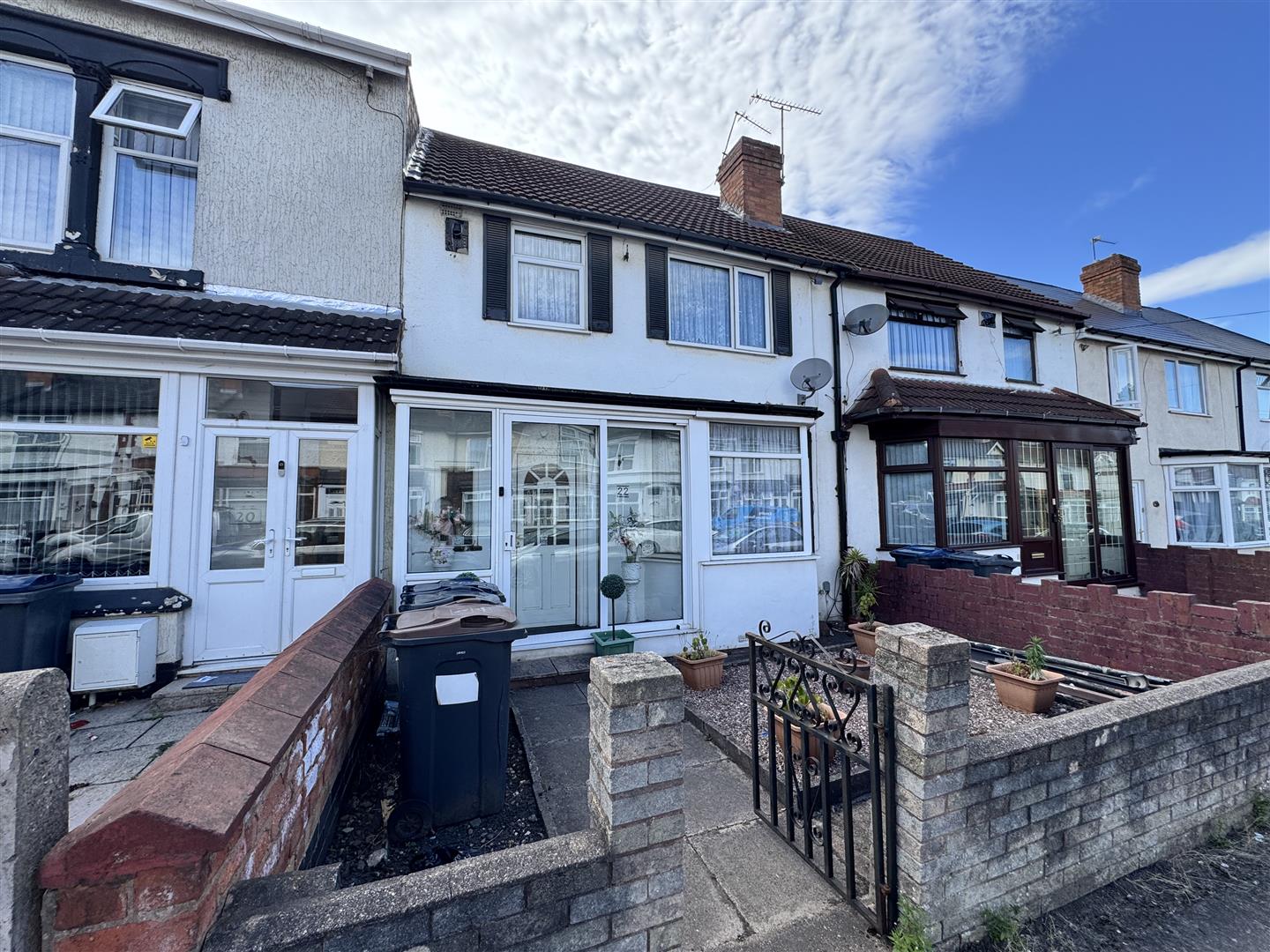 3 bed terraced house for sale in Foley Road, Birmingham  - Property Image 1