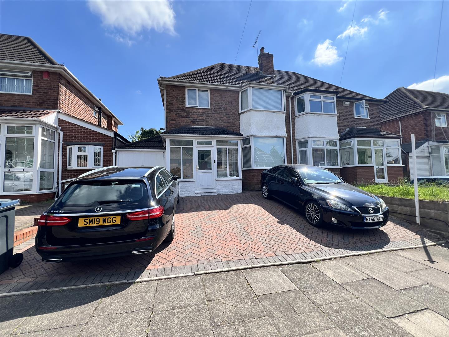 3 bed semi-detached house for sale in Standlake Avenue, Birmingham  - Property Image 1