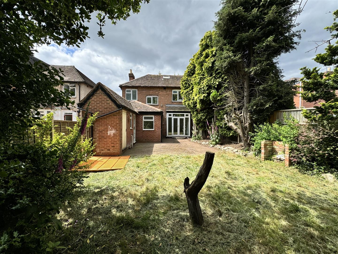 3 bed semi-detached house for sale in Bromford Lane, Birmingham  - Property Image 2