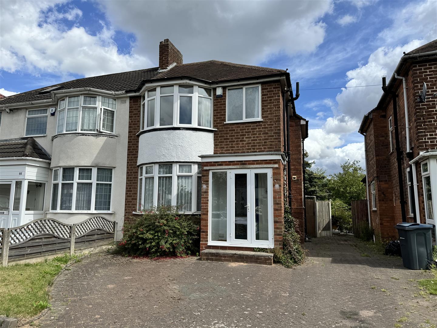 3 bed semi-detached house for sale in Bucklands End Lane, Birmingham  - Property Image 1