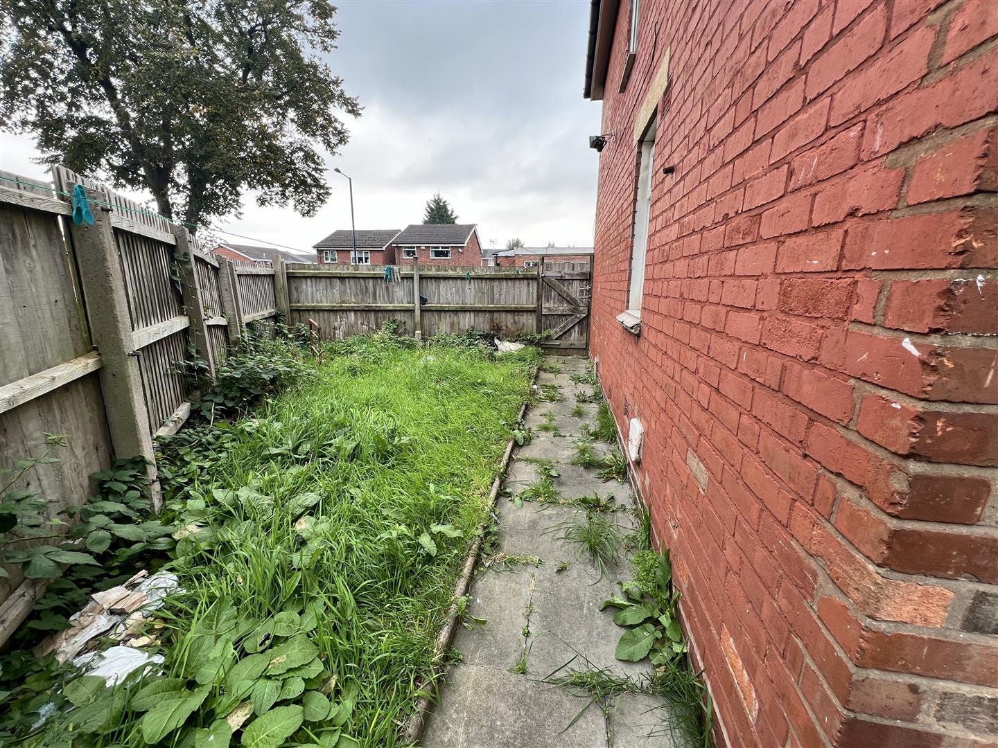 3 bed end of terrace house for sale in Cotterills Lane, Birmingham  - Property Image 2