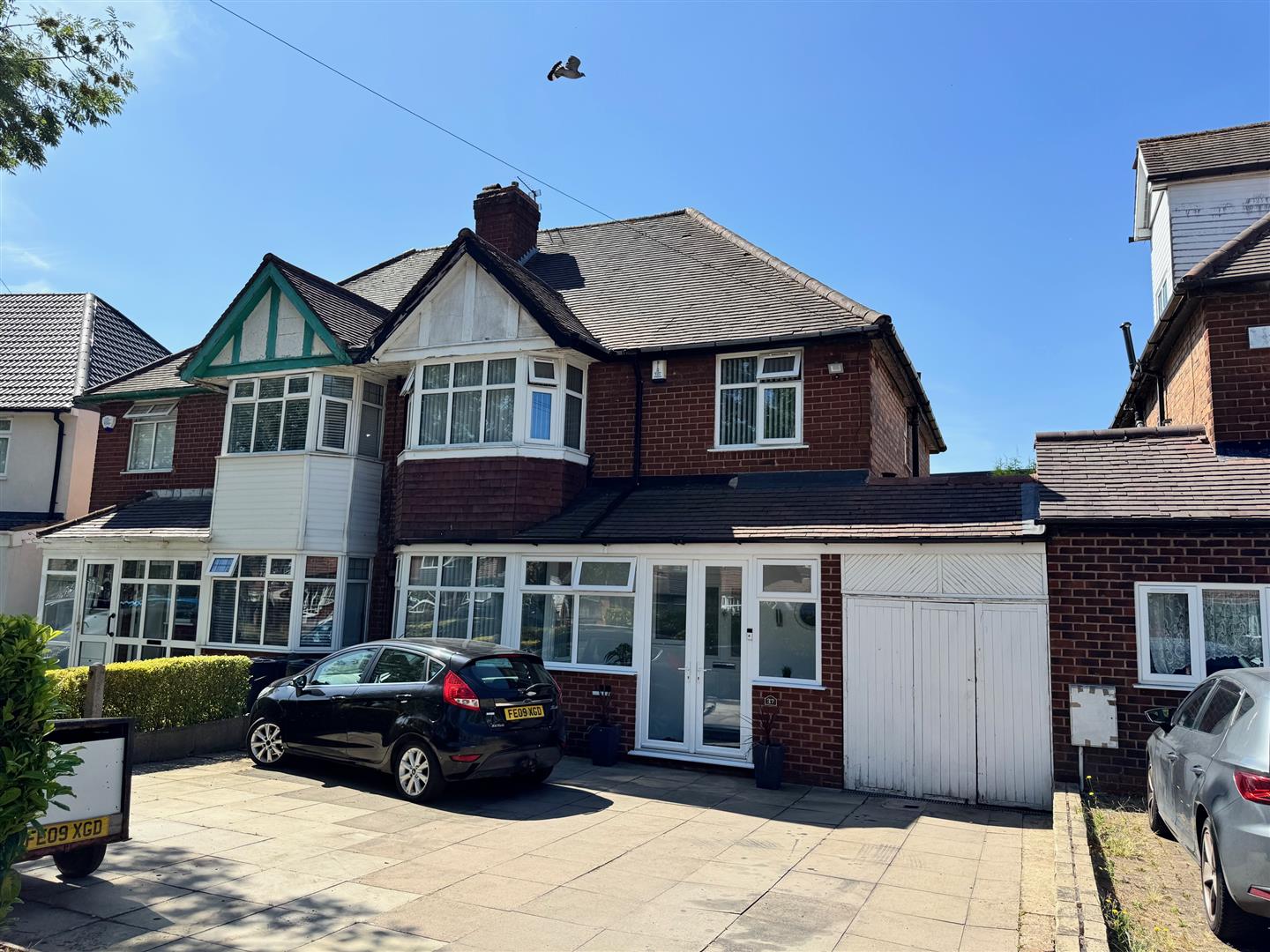 3 bed semi-detached house for sale in Douglas Avenue, Birmingham - Property Image 1