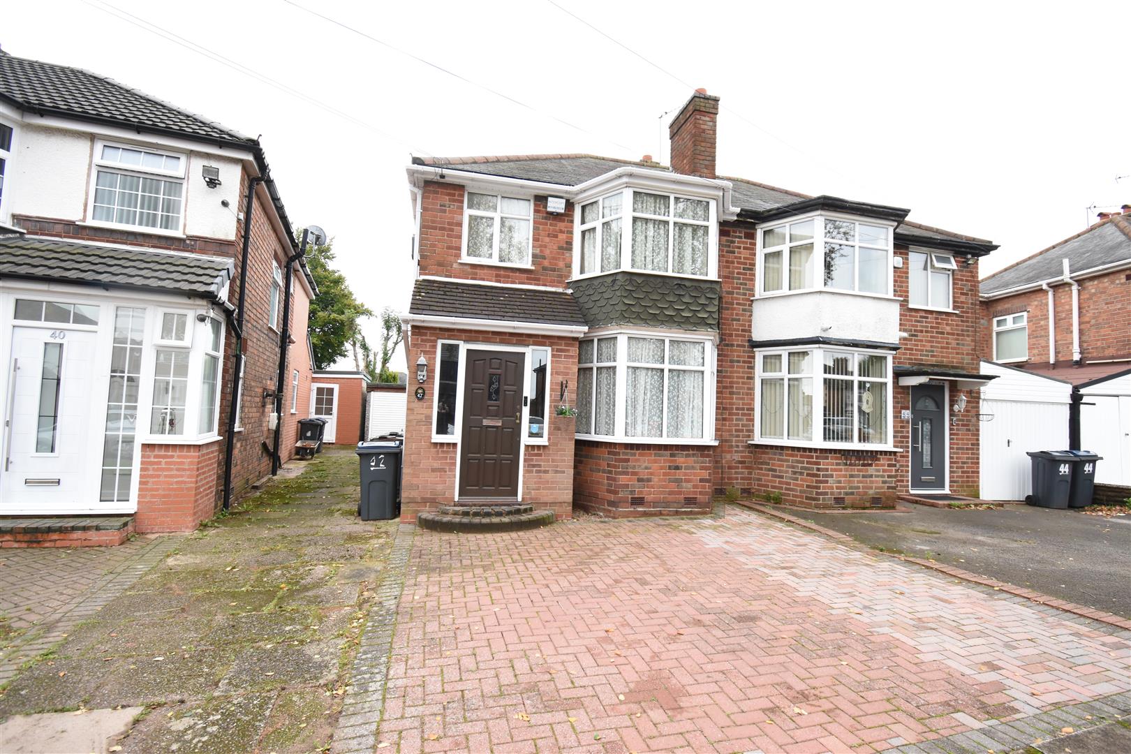 3 bed semi-detached house for sale in Millington Road, Birmingham  - Property Image 1