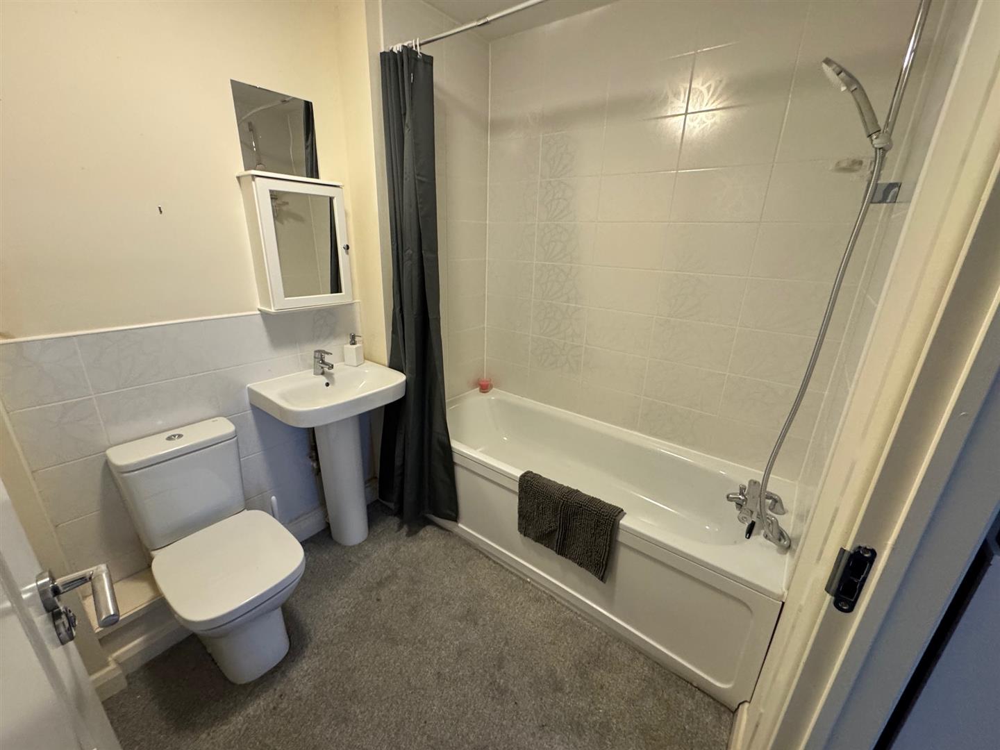 2 bed flat for sale in Haigh Crescent, Birmingham 8