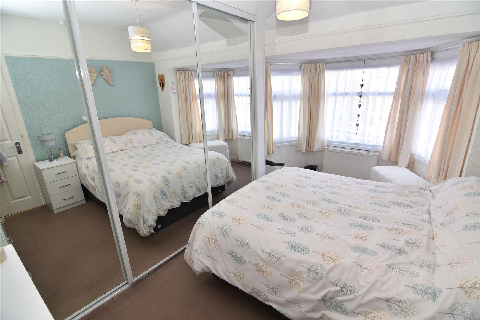 3 bed semi-detached house for sale in Ermington Crescent, Birmingham  - Property Image 6