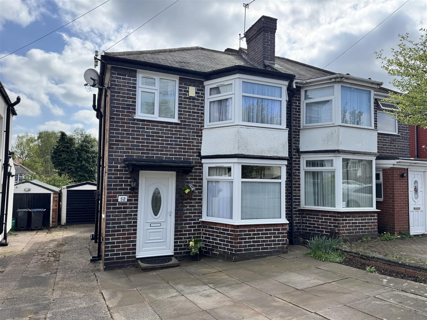 3 bed semi-detached house for sale in Ermington Crescent, Birmingham, B36