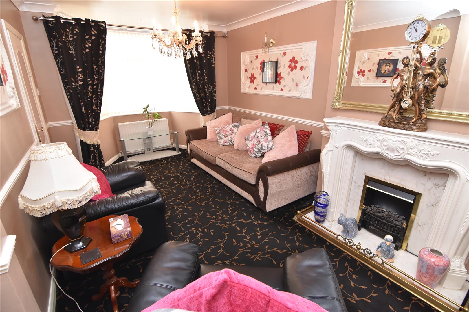 3 bed semi-detached house for sale in Ermington Crescent, Birmingham  - Property Image 2