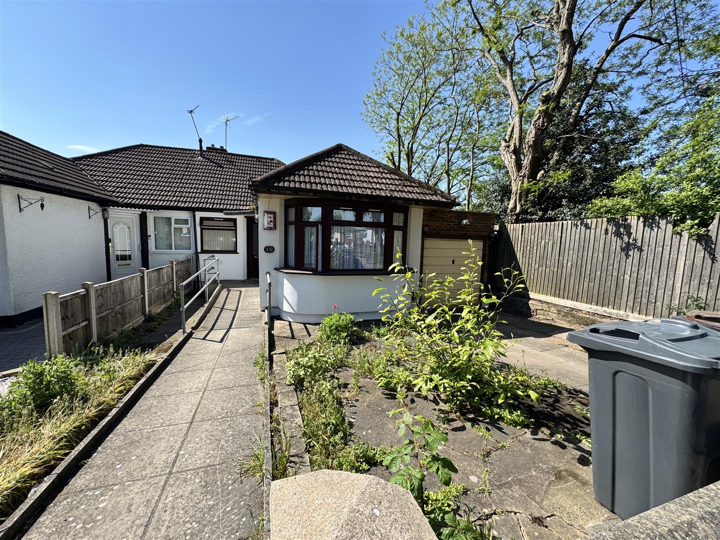 3 bed bungalow for sale in Heath Way, Birmingham  - Property Image 1