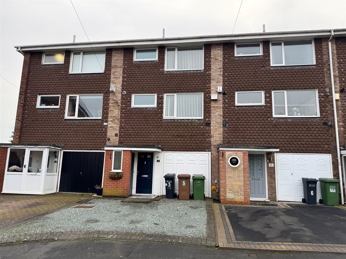 3 bed town house for sale in Camden Close, Birmingham, B36