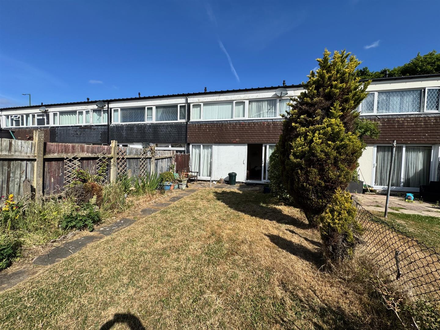 3 bed terraced house for sale in Falkland Way, Solihull 4