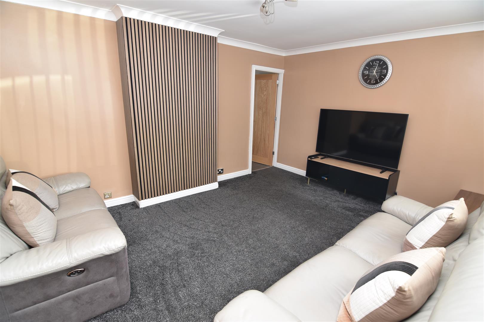 3 bed semi-detached house for sale in Tufnell Grove, Birmingham  - Property Image 2