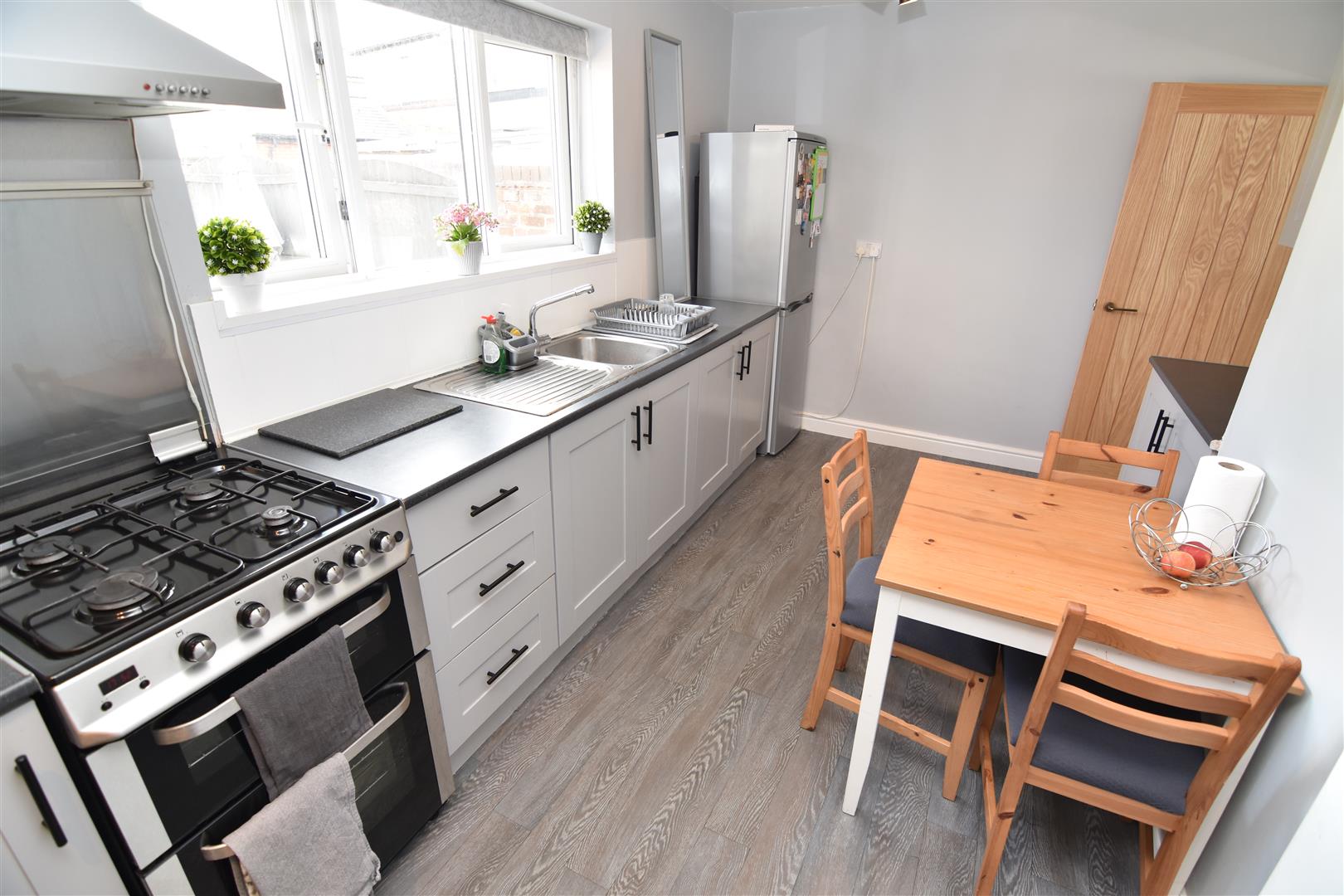 3 bed semi-detached house for sale in Tufnell Grove, Birmingham  - Property Image 4