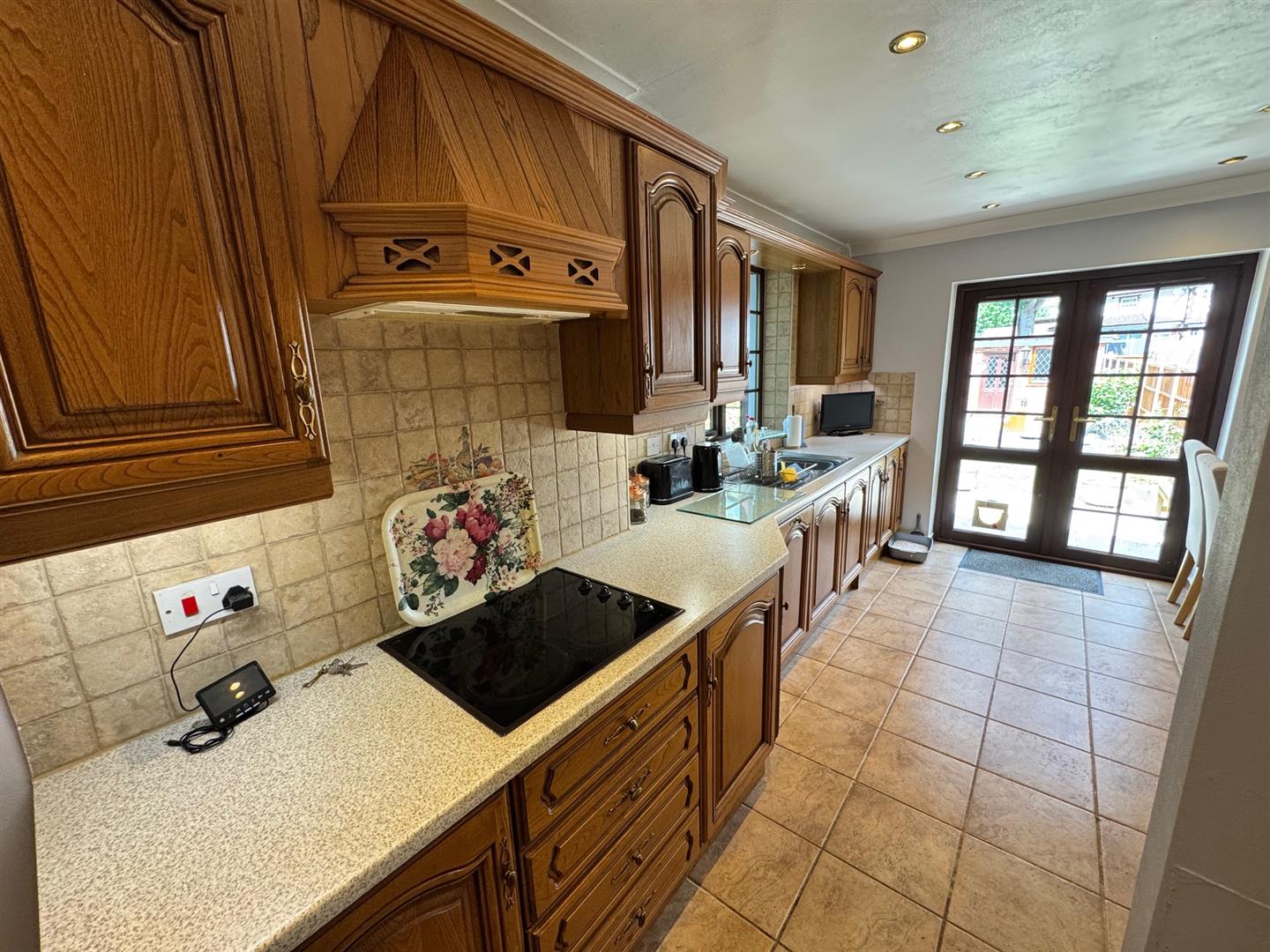 3 bed semi-detached house for sale in Garretts Green Lane, Birmingham  - Property Image 8