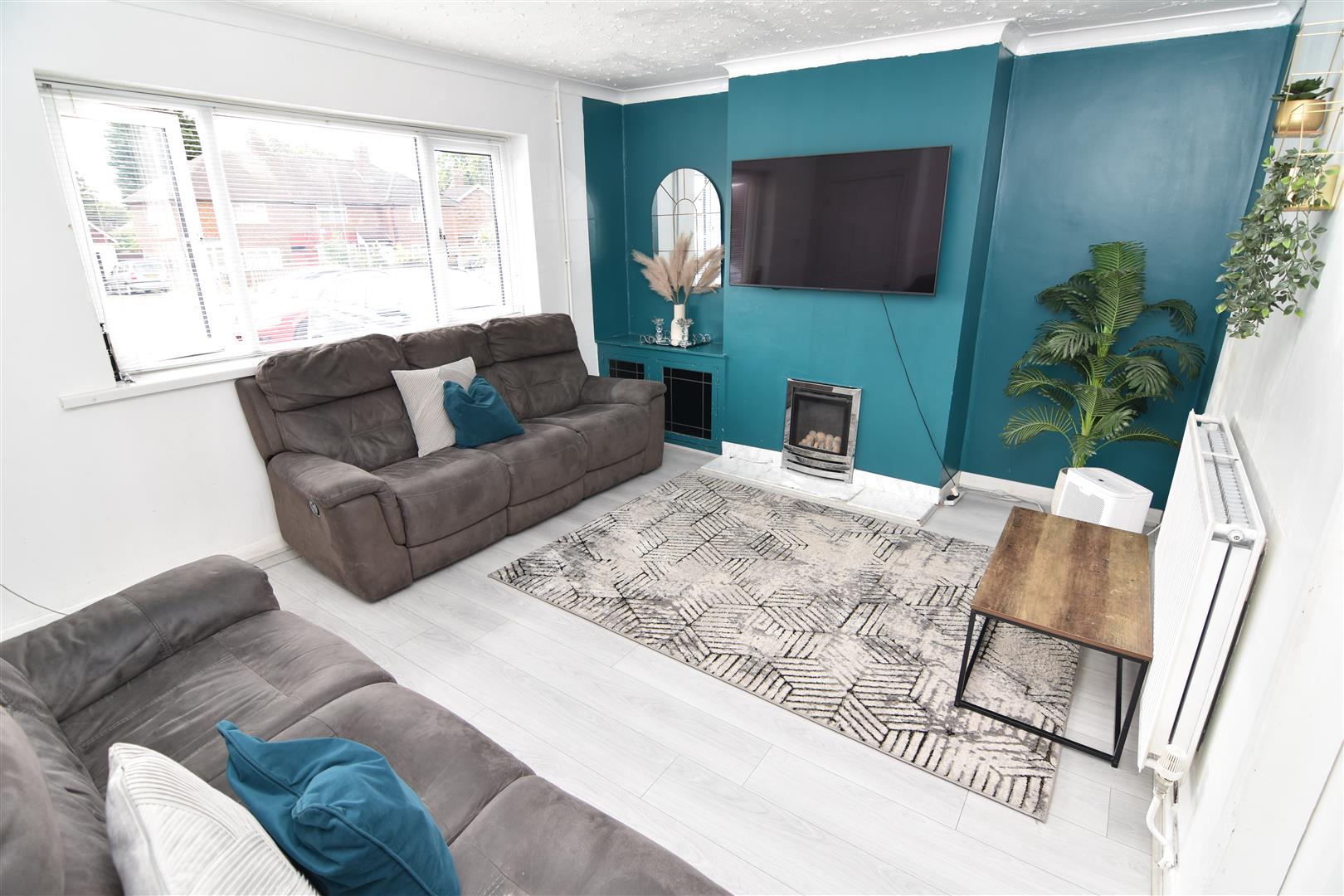 3 bed town house for sale in Cole Hall Lane, Birmingham  - Property Image 3