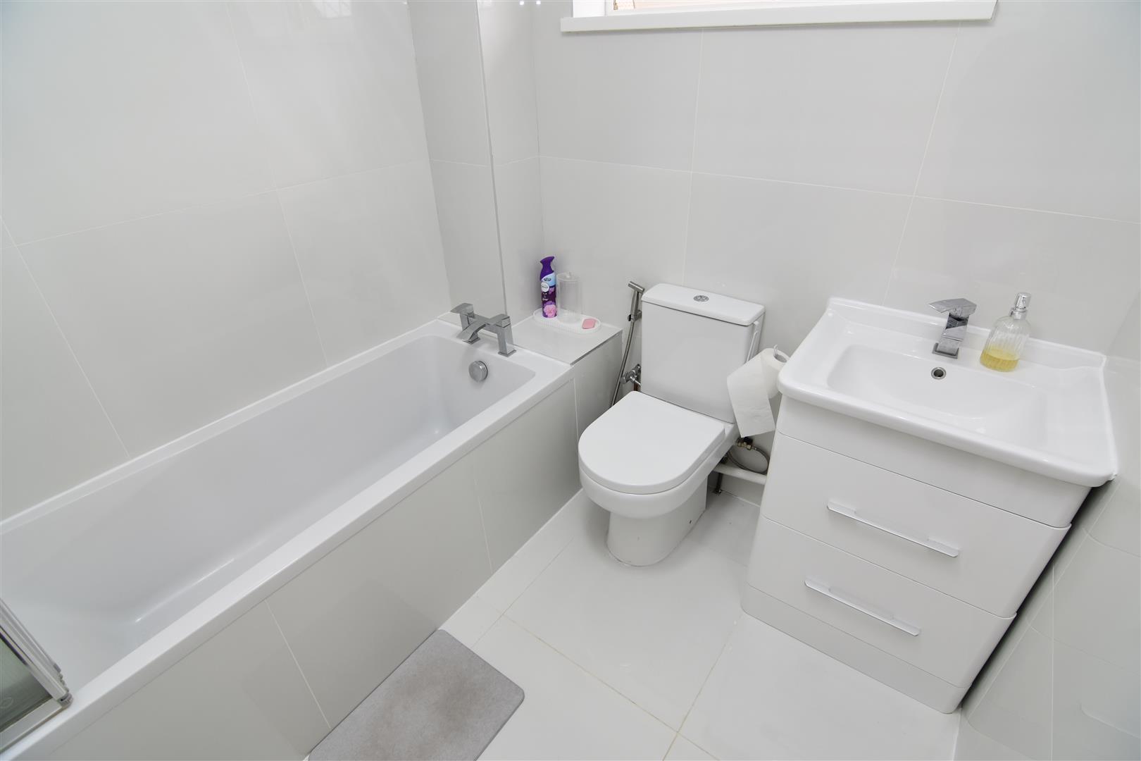 3 bed terraced house for sale in Appledorne Gardens, Birmingham  - Property Image 10
