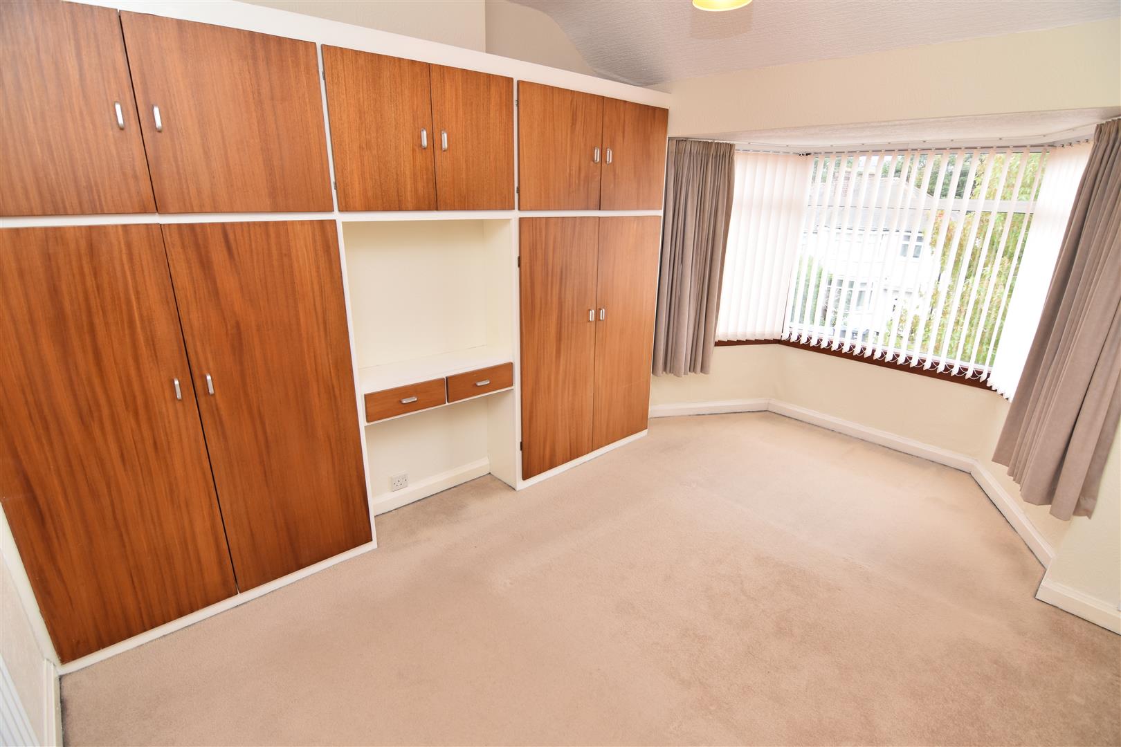 3 bed semi-detached house for sale in Ermington Crescent, Birmingham  - Property Image 6