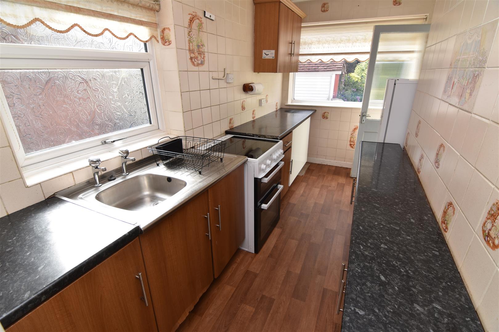 3 bed semi-detached house for sale in Ermington Crescent, Birmingham  - Property Image 5