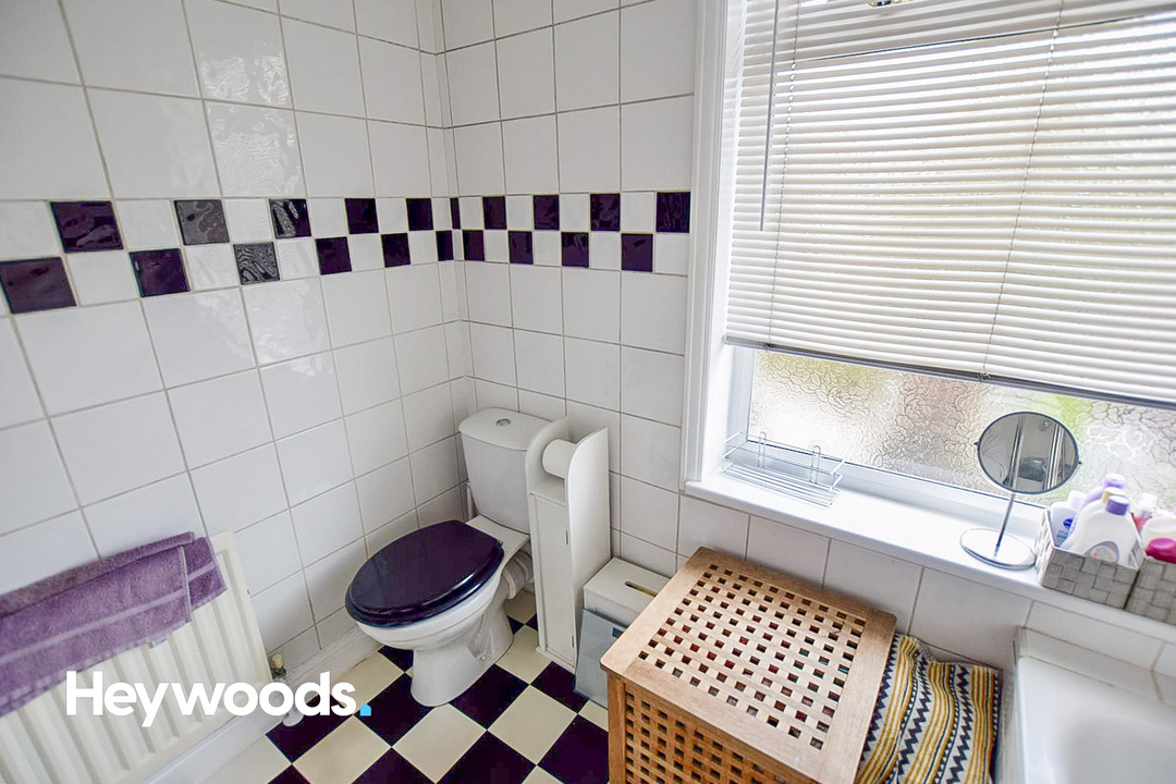 2 bed terraced house to rent in Hartshill, Stoke-on-Trent  - Property Image 7