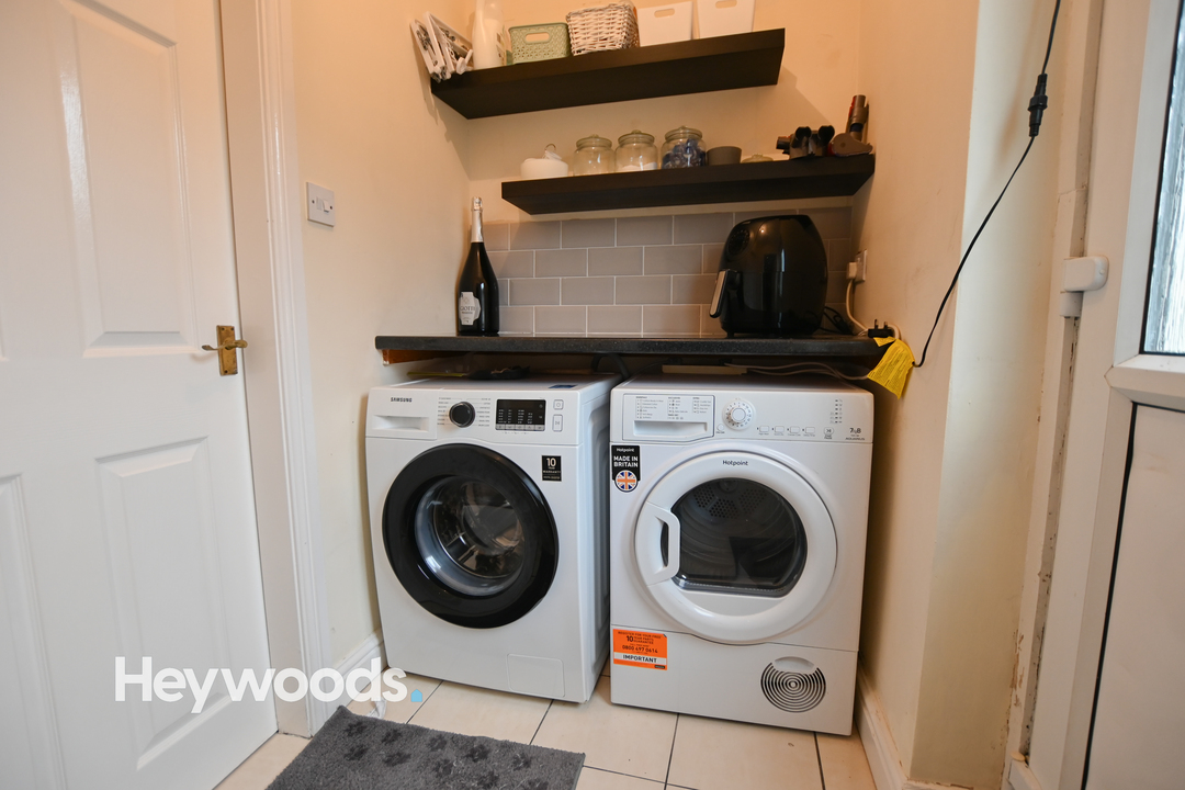 2 bed end of terrace house for sale in Fenton, Stoke-on-Trent  - Property Image 14