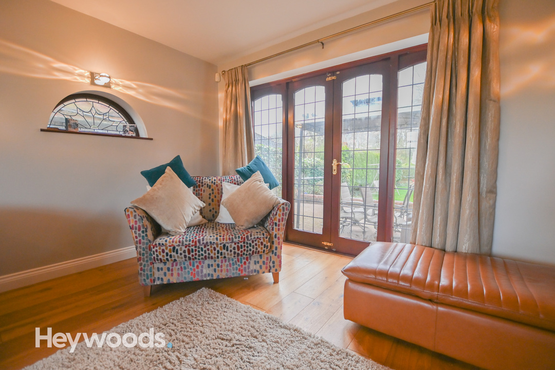 4 bed detached house for sale in Montfort Place, Newcastle-under-Lyme  - Property Image 8