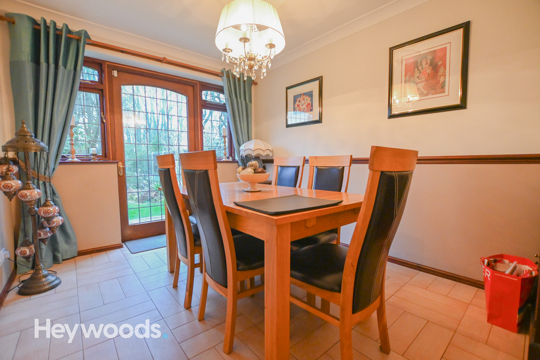 4 bed detached house for sale in Montfort Place, Newcastle-under-Lyme  - Property Image 16