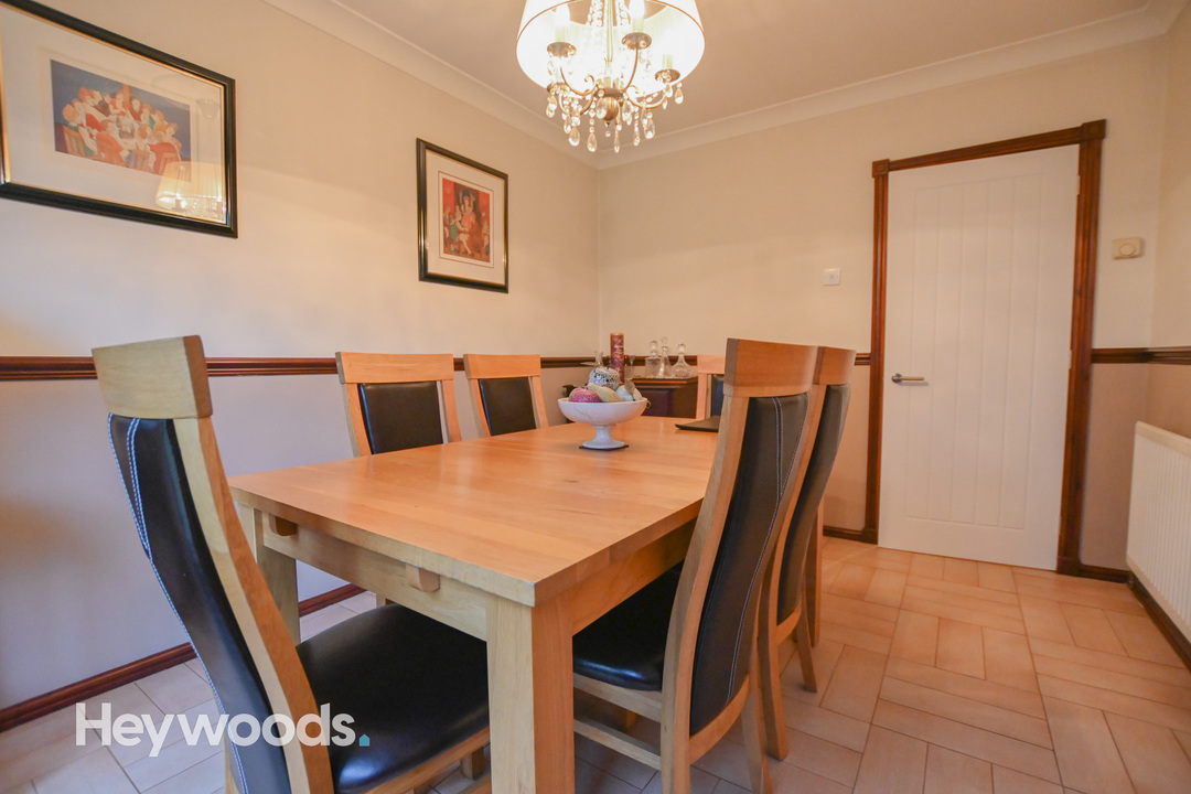4 bed detached house for sale in Montfort Place, Newcastle-under-Lyme  - Property Image 17