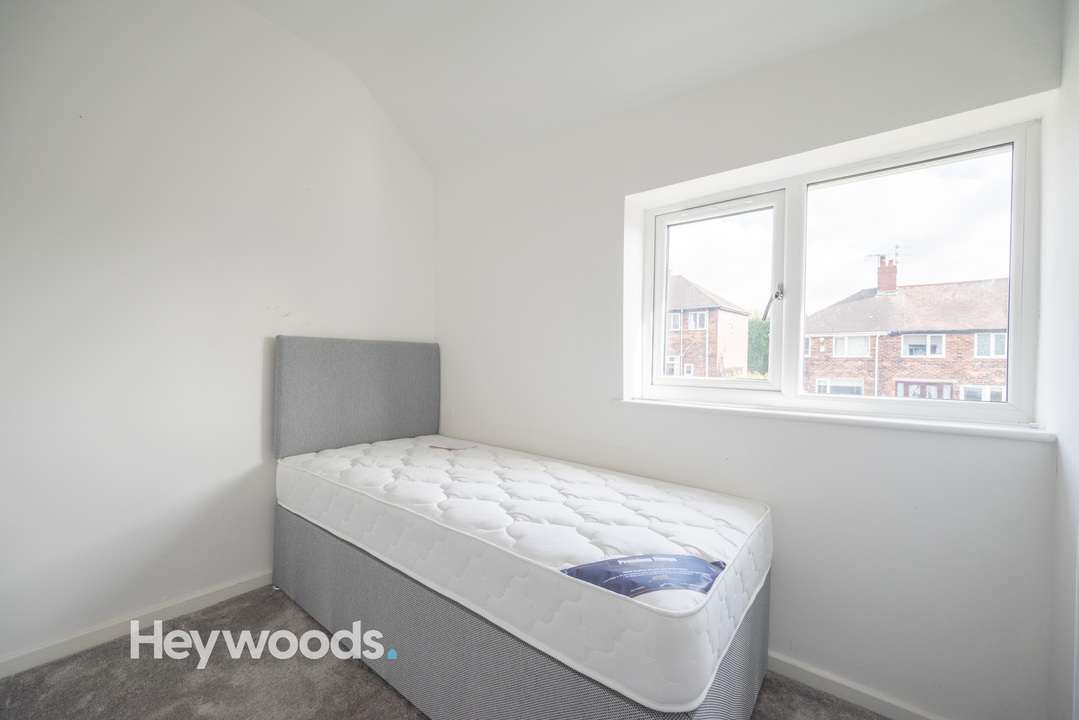 1 bed house of multiple occupation to rent in Beckton Avenue, Stoke-on-Trent  - Property Image 1