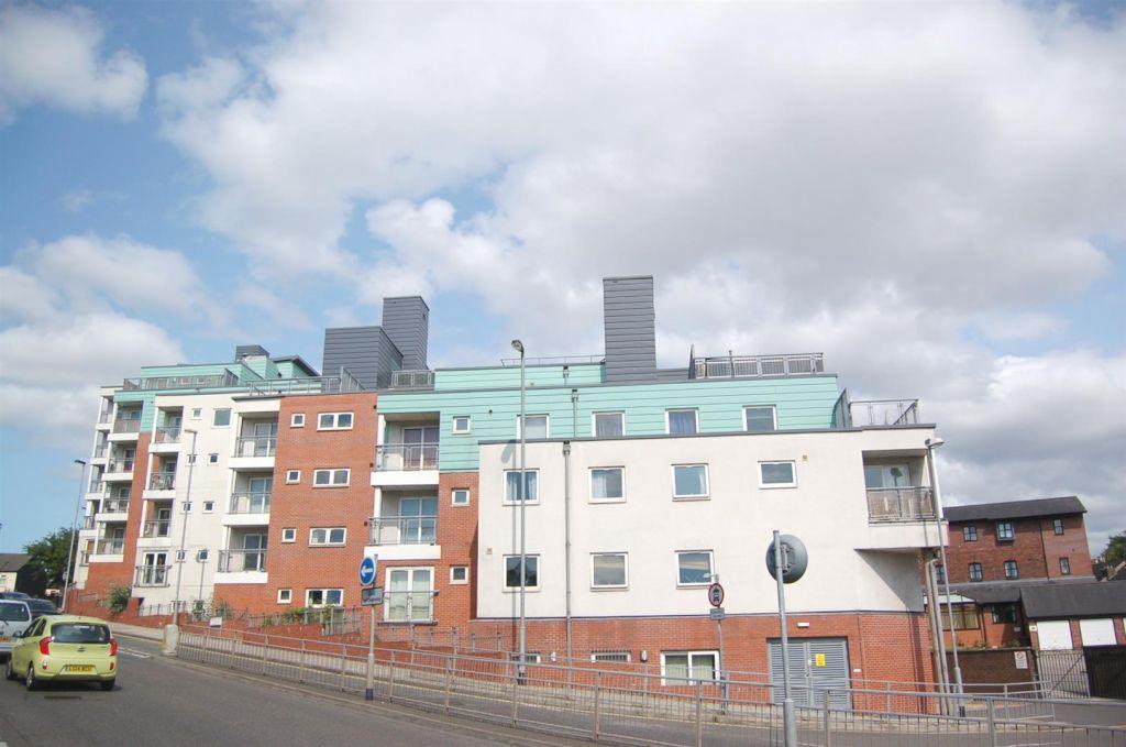2 bed apartment to rent in London Road, Newcastle - Property Image 1