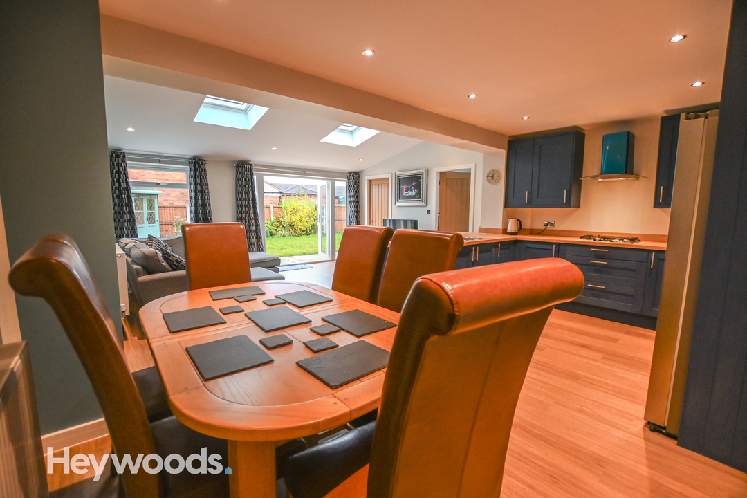 3 bed detached house for sale in Bignall End, Stoke-on-Trent  - Property Image 11