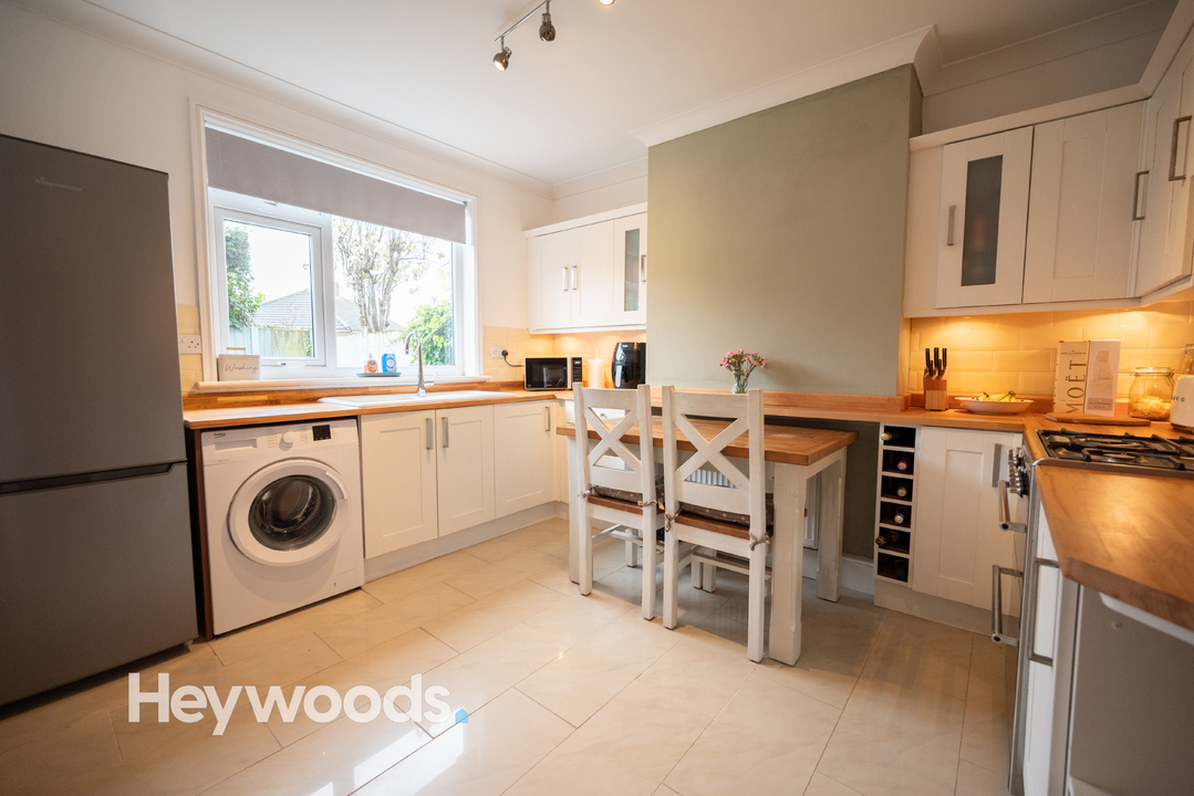 2 bed semi-detached house for sale in Blurton, Stoke-on-Trent  - Property Image 3