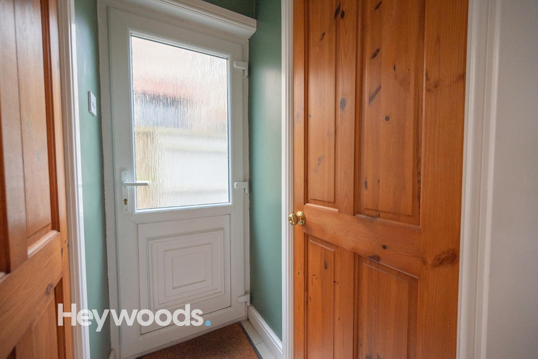 2 bed semi-detached house for sale in Blurton, Stoke-on-Trent  - Property Image 8