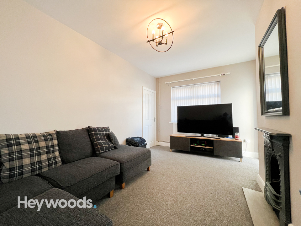 3 bed detached house to rent in Silverdale, Newcastle Under Lyme  - Property Image 5