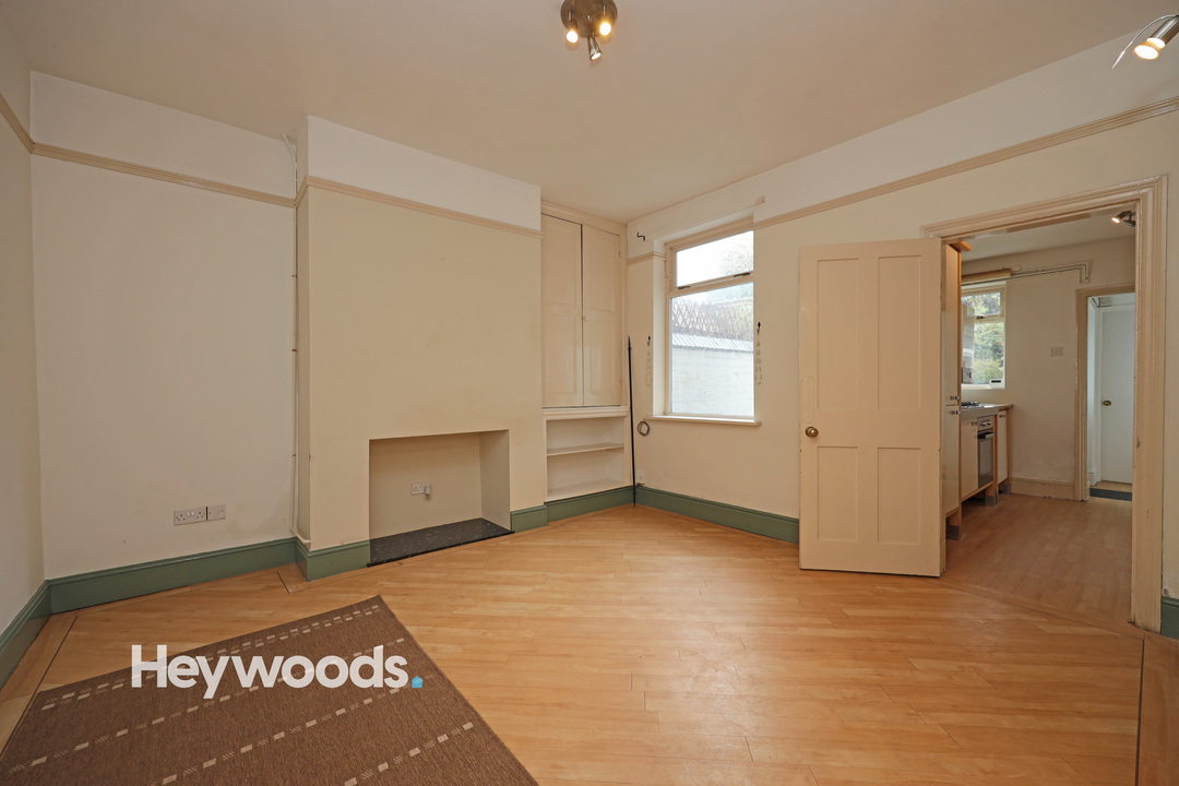 3 bed terraced house to rent in Well Street, Newcastle-under-Lyme  - Property Image 12